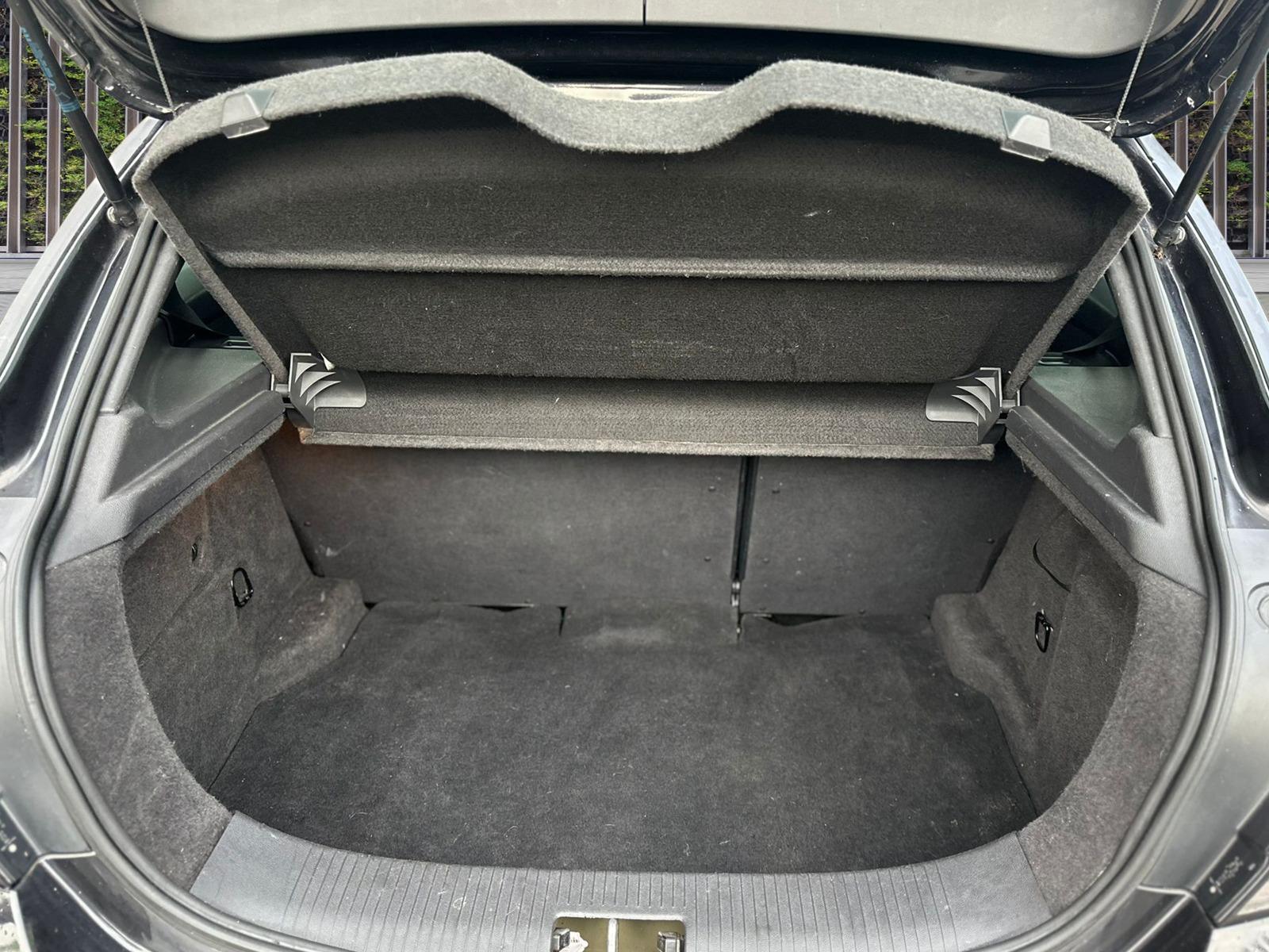 Vauxhall Astra 1.6i 16v SXi Sport Hatch 3dr Petrol Manual (155 g/km, 113 bhp)