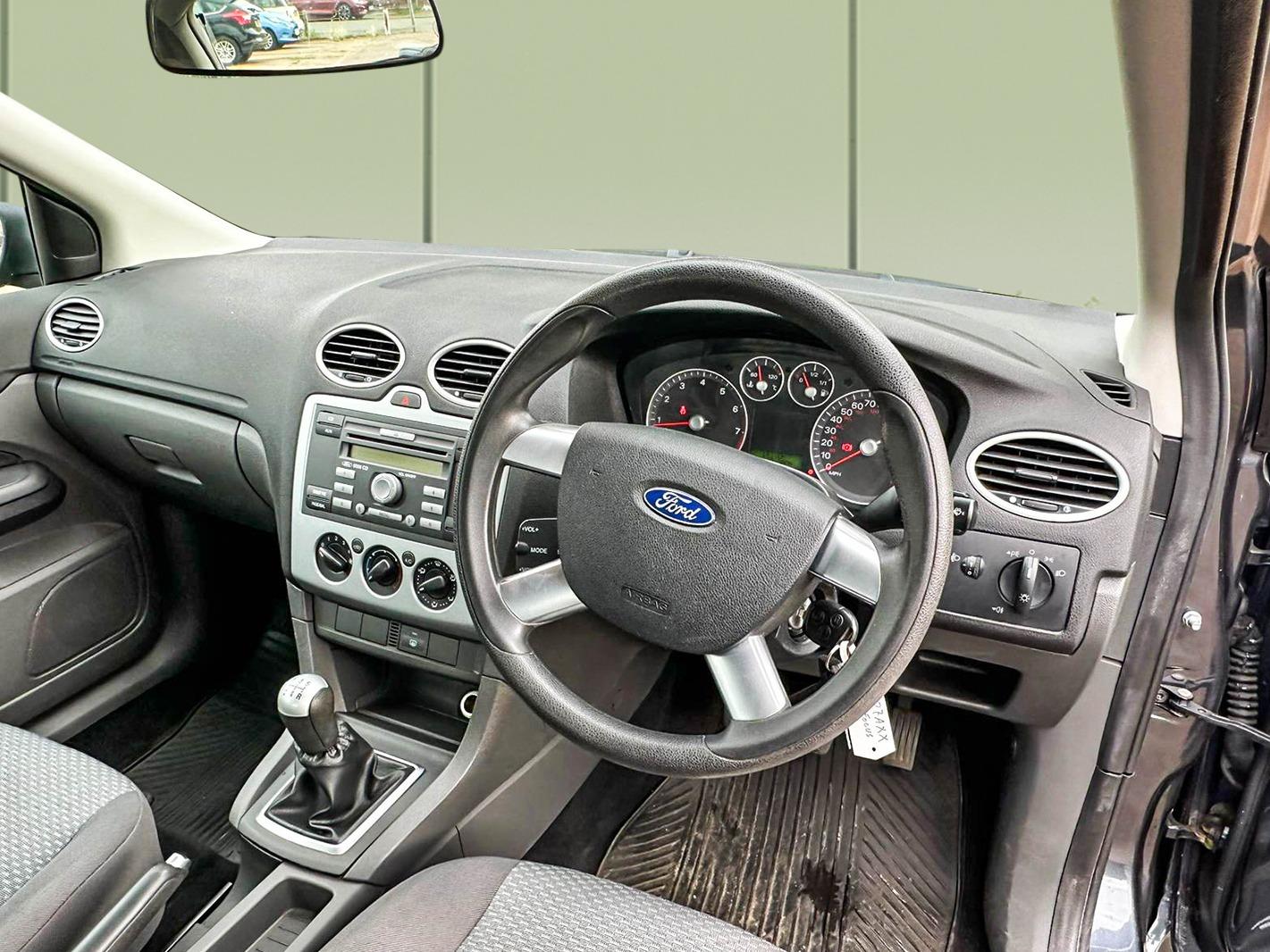 Ford Focus 1.4 LX Hatchback 5dr Petrol Manual (159 g/km, 79 bhp)