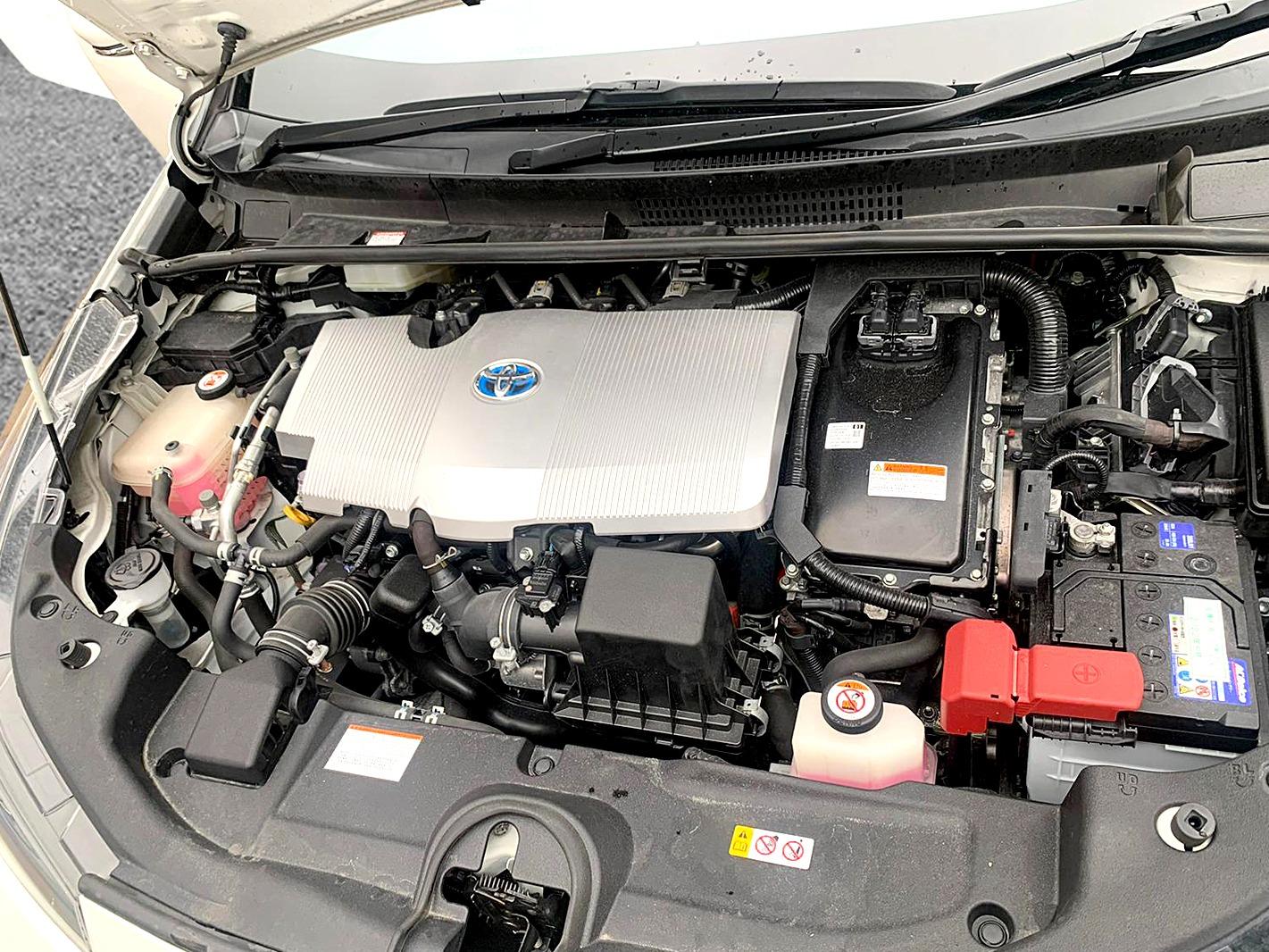 Toyota Prius 1.8 VVT-h Active Hatchback 5dr Petrol Hybrid CVT Euro 6 (s/s) (122 ps)